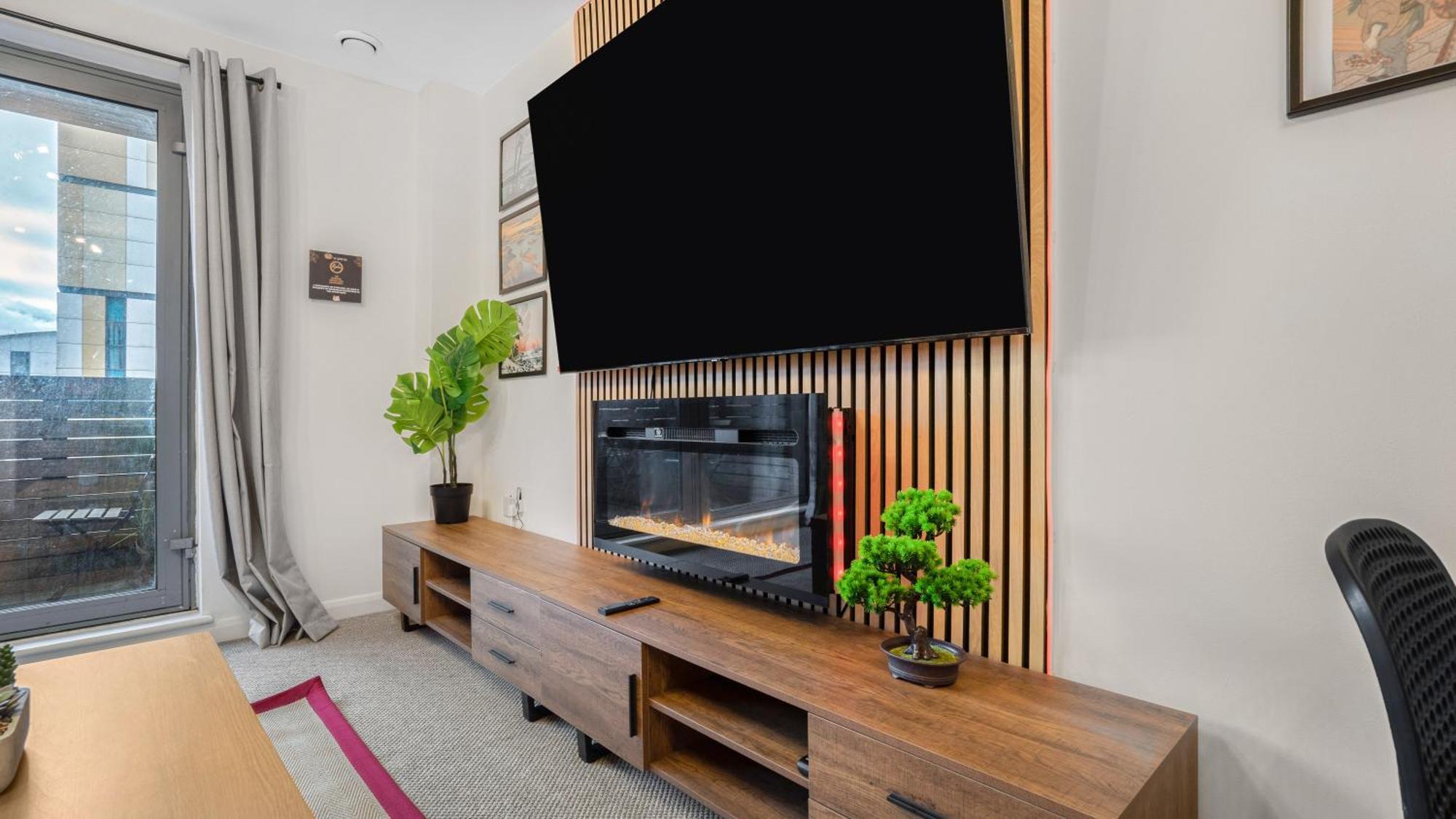 Japanese Suite 2Bed 2Bath, Free Park, Netfix, 75 Inch Tv, Games - City Centre- Maihom Birmingham Exteriér fotografie